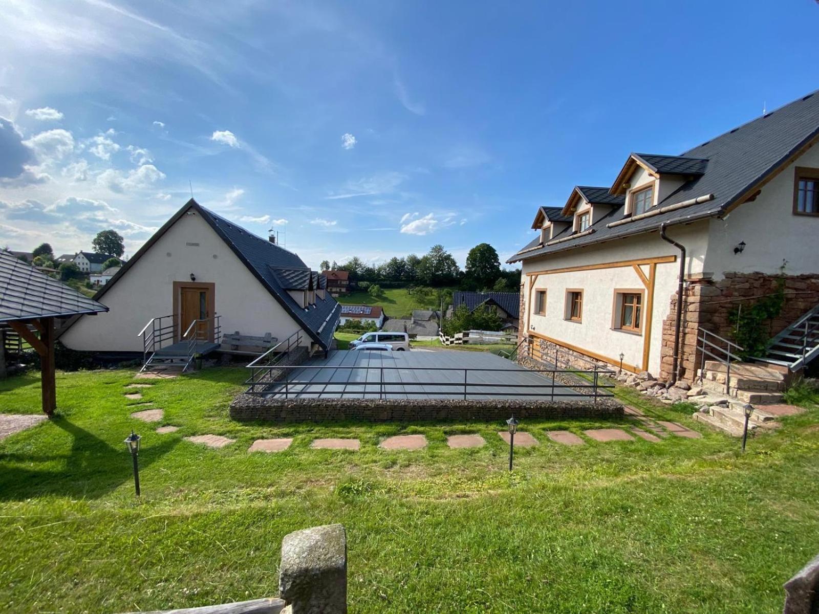 Apartman Na Statku Červený Kostelec 外观 照片